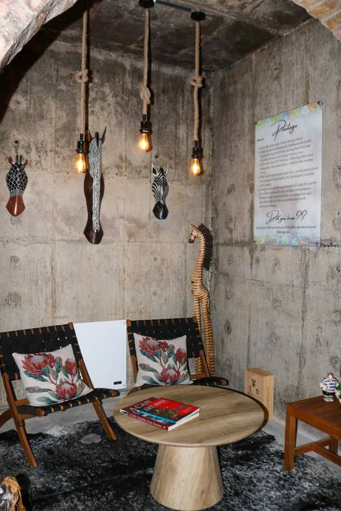 Seating nook with lights hanging from rope